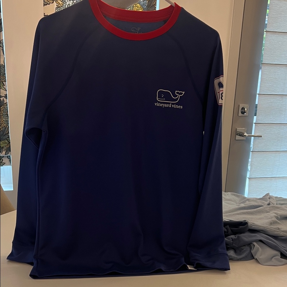 Vineyard Vines Men's Navy and Red Long Sleeve Performance Shirt